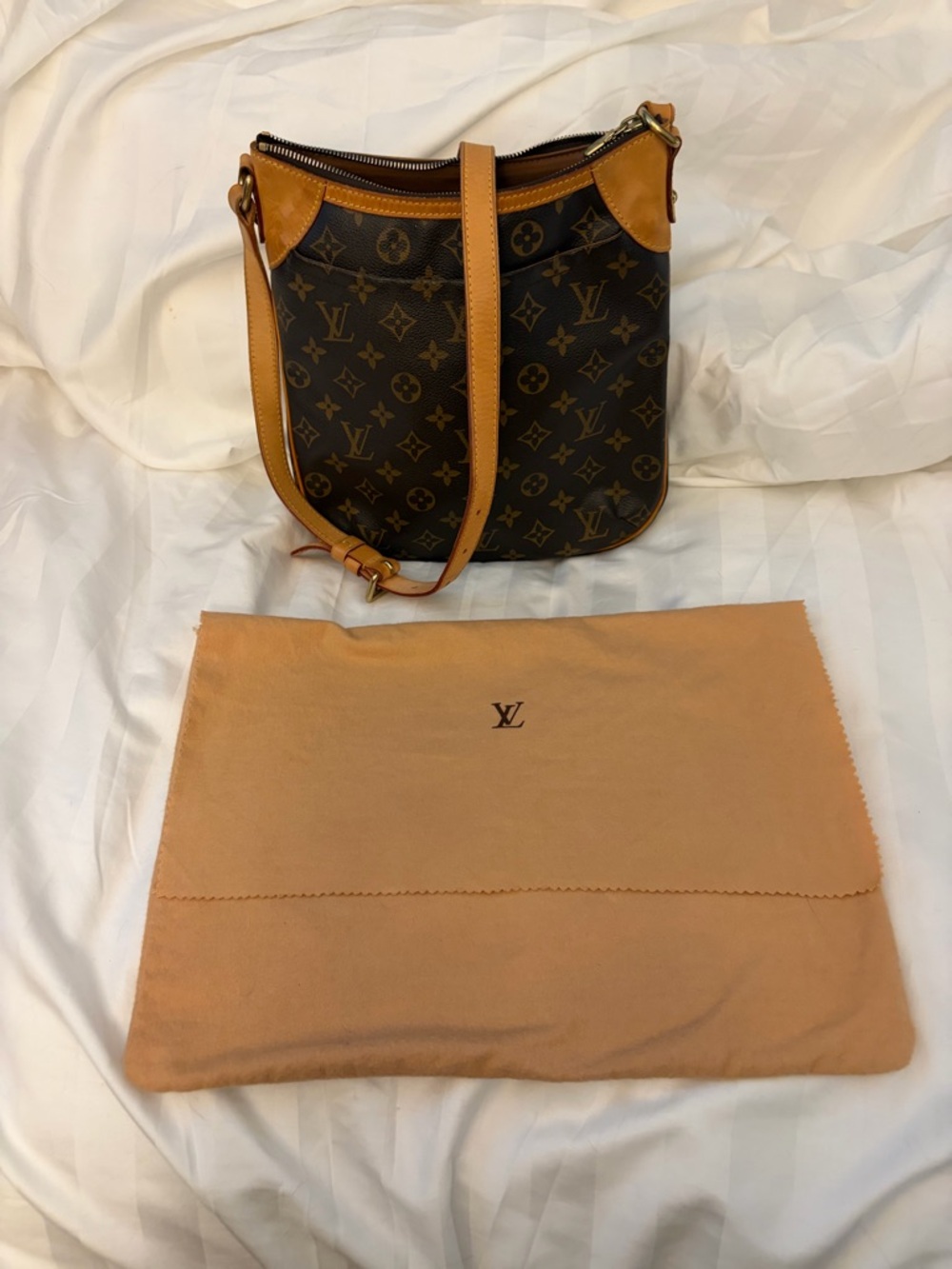 Louis Vuitton Odeon PM Monogram Canvas Crossbody with Vachetta Trim - Picture 4 of 15
